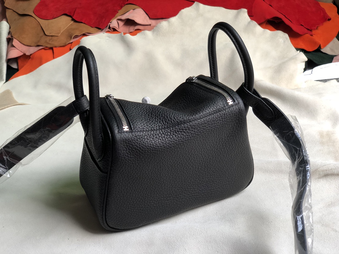 에르메스 미니 린디백 블랙 은장 끌레망스 가죽